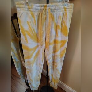 Secret Treasures Yellow Tie-Dye  Sweatpants